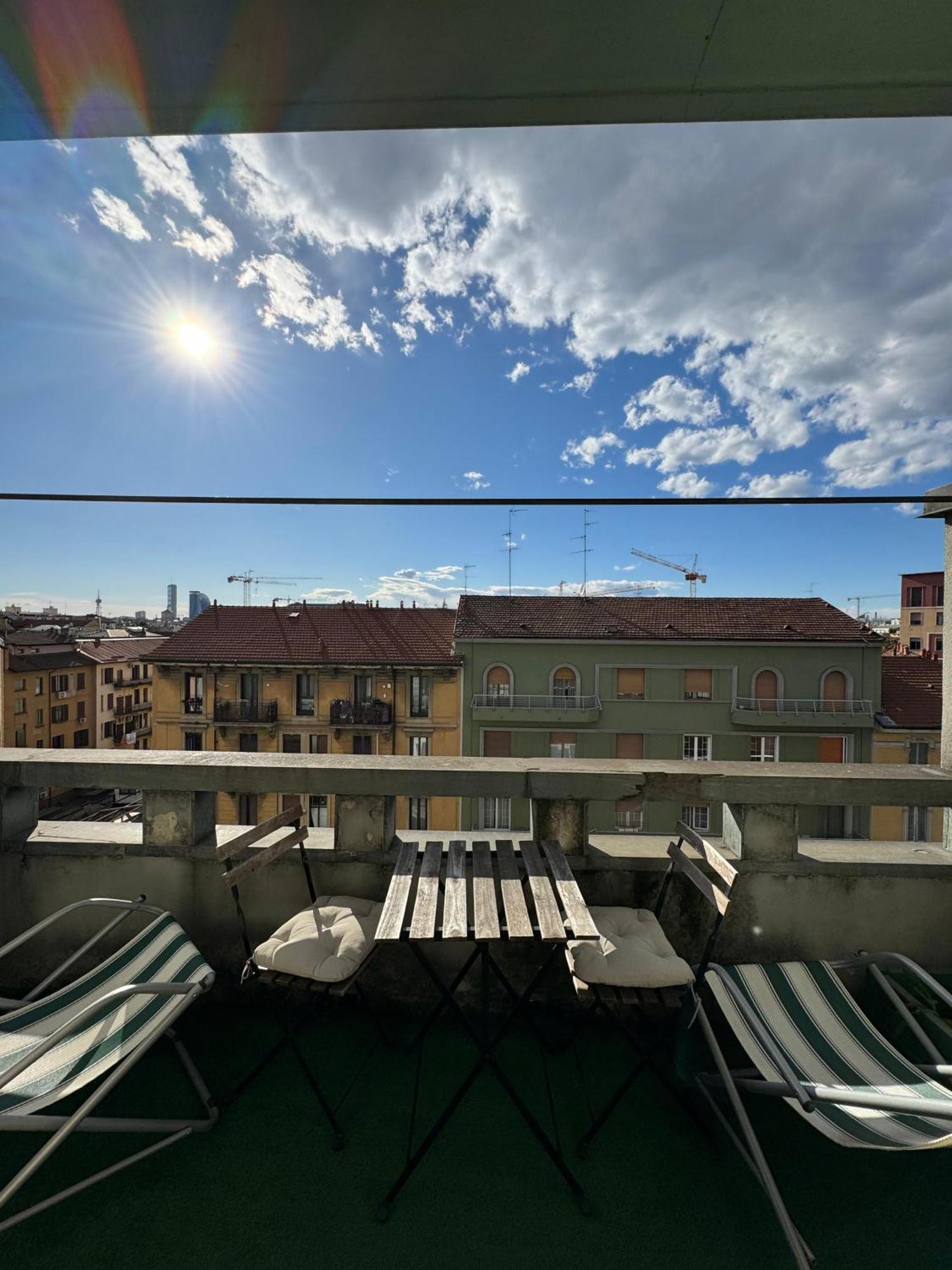 Trilocale Con Due Balconi A Isola Porta Nuova Apartman Milánó Kültér fotó